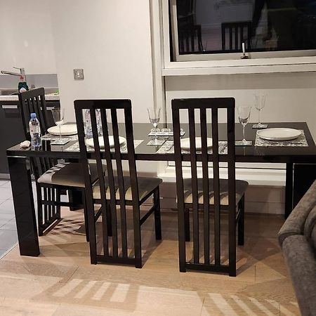 Luxury 2 Bed Apartment Excel London Luaran gambar