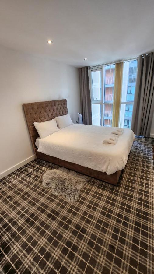 Luxury 2 Bed Apartment Excel London Luaran gambar