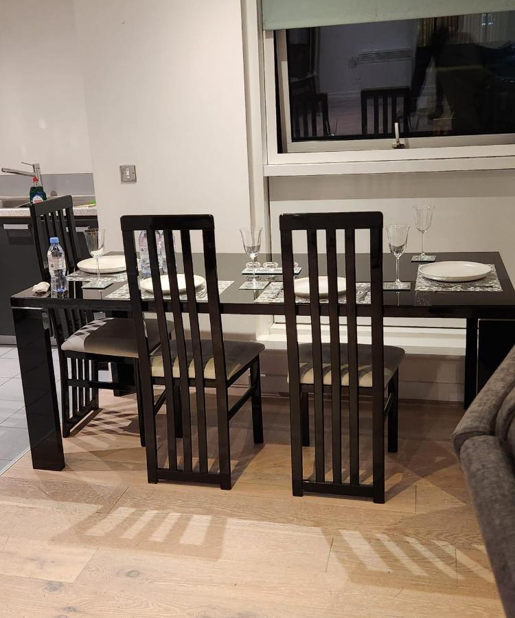 Luxury 2 Bed Apartment Excel London Luaran gambar